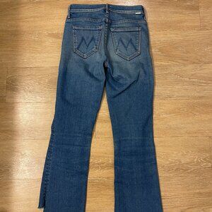 MOTHER The Insider Crop Step Fray Jeans - Size 24